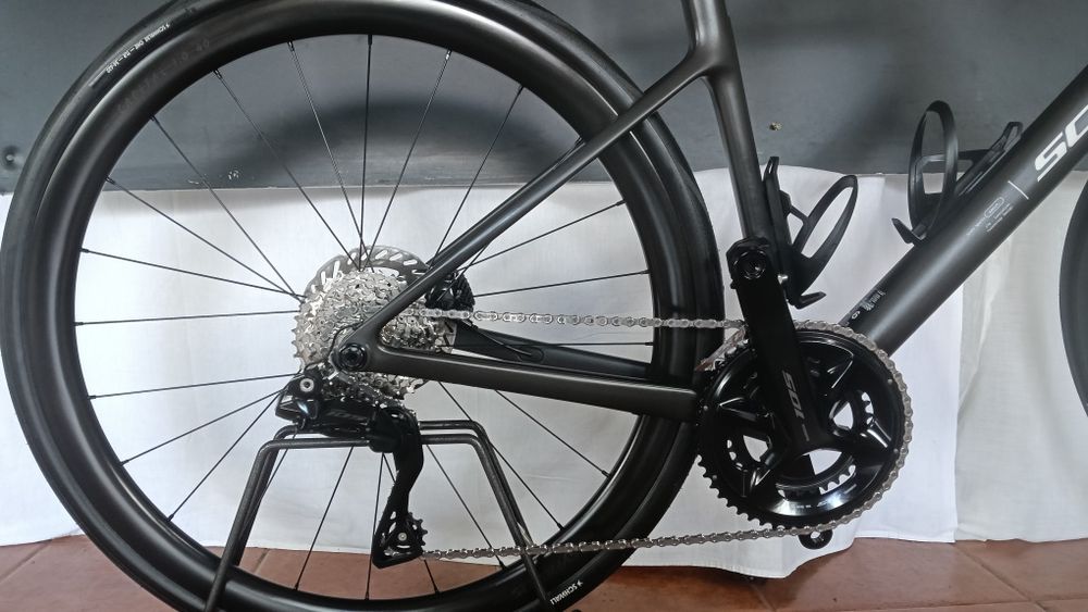 Scott Addict 30 2025 – Estrada / Nova, Transmissão Eletrónica Di2