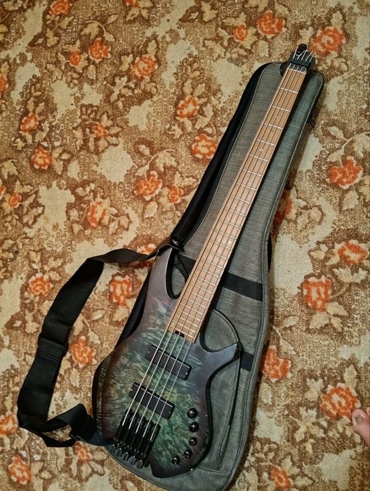 Бас гiтара cort space 5