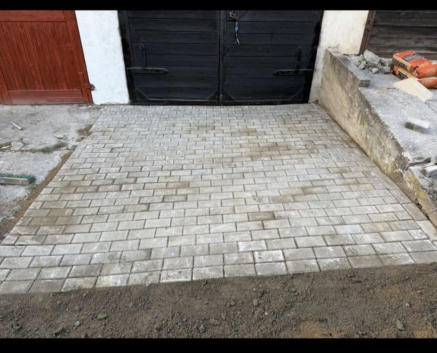 Usługi mini koparką i brukarstwo