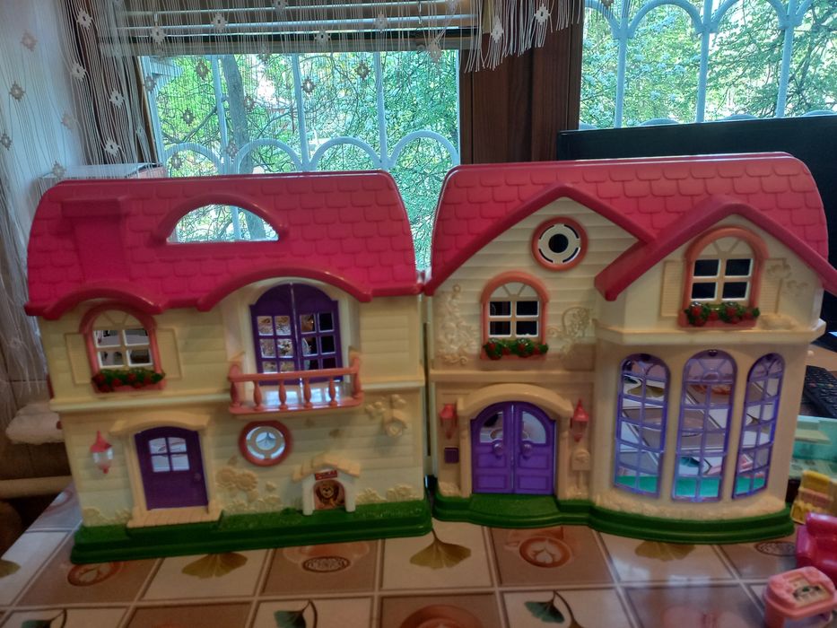 Дитячий домік і аксесуари в дім