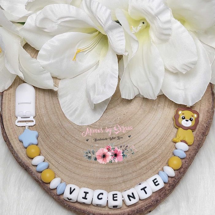 Prende-Chuchas / Prendedor de Chupeta - Silicone - Personalizado