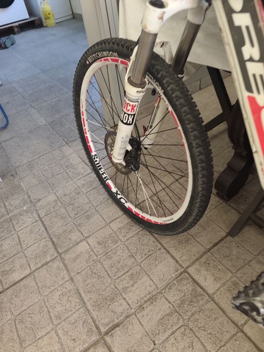 Vendo bicicleta BTT