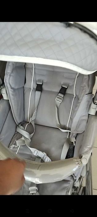 carrinho de bebe vendo trio completo marca bebecar está como novo
