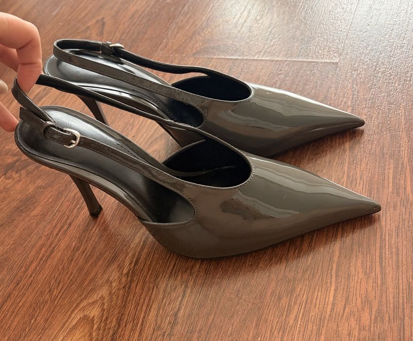 Sapatos stiletto zara