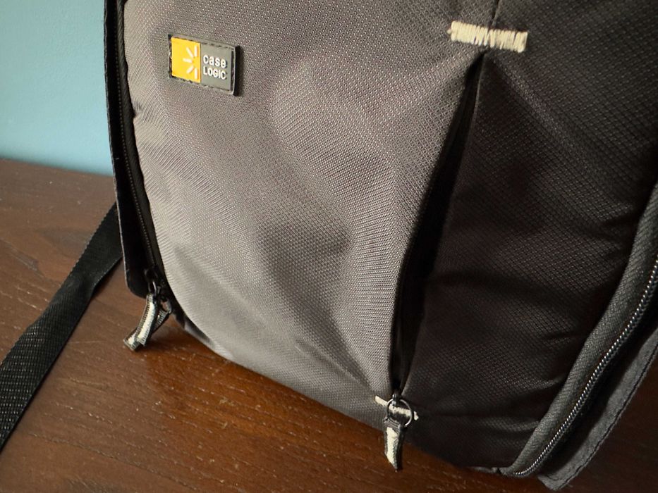 Mochila Fotográfica Logic TBC-411 DSLR