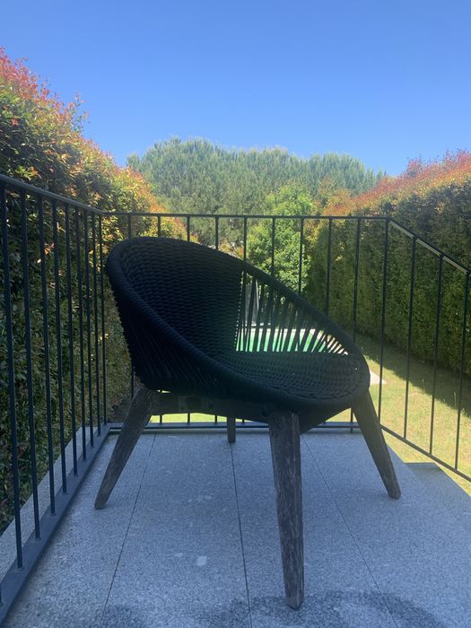 Cadeira / Poltrona / Cadeirão