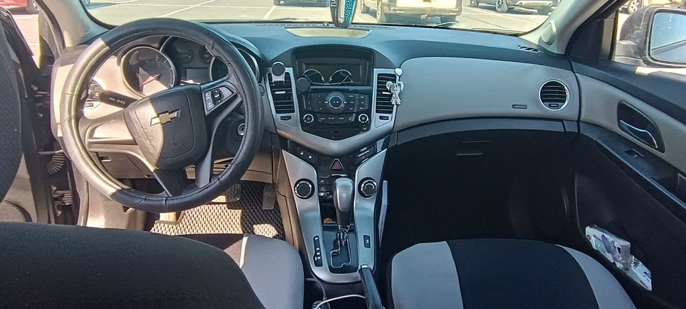 Шевроле Круз 1.8 автомат