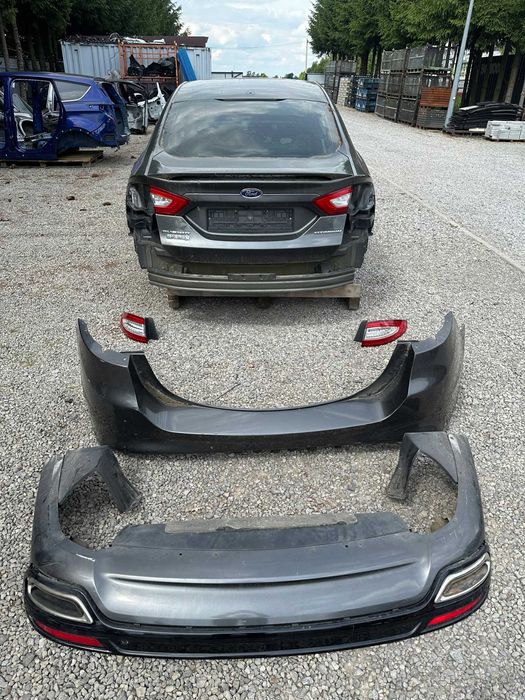 Ford Mondeo Mk5 кришка багажника шрот Форд запчастини з розборки