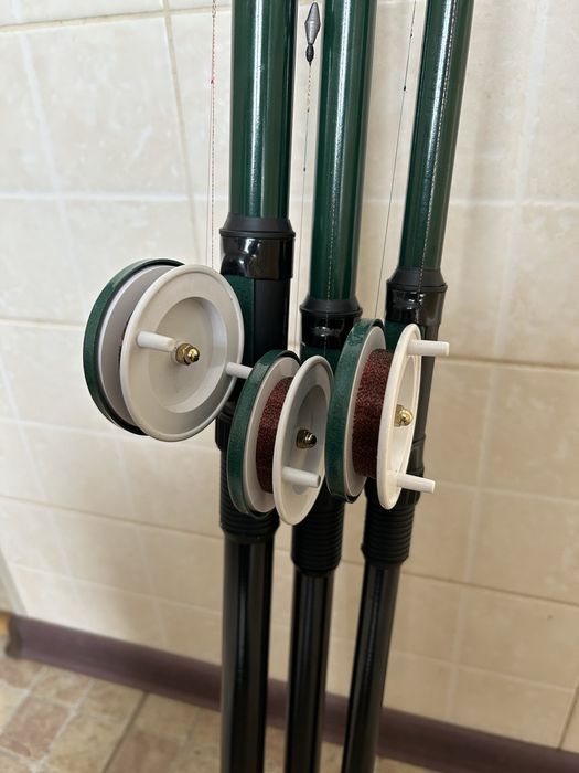 Спінінг в зборі катушка ліска вбивця карася