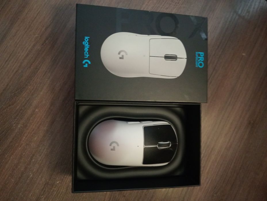 Logitech G Pro X Superlight Wireless White
Продам оригінальну ігрову м