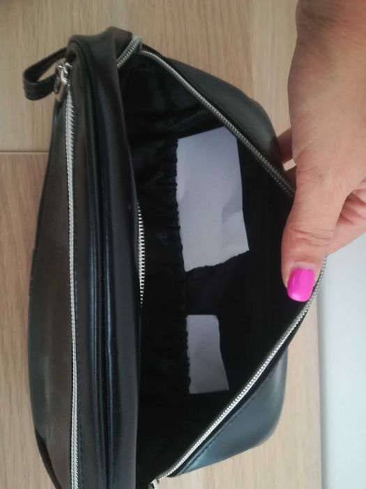 Bolsa preta (necessaire) unisexo- NOVO