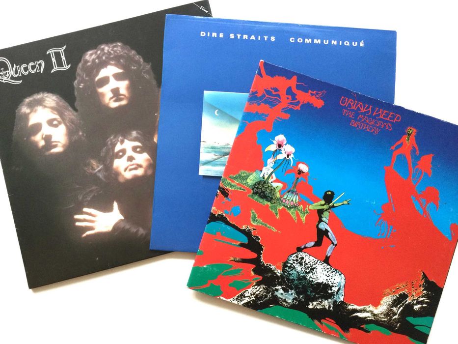3 álbuns de rock dos anos 70 - Queen, Dire Straits, Uriah Heep