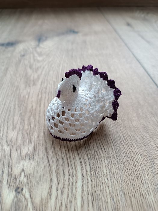 Wielkanocna kurka wykonana na szydełku