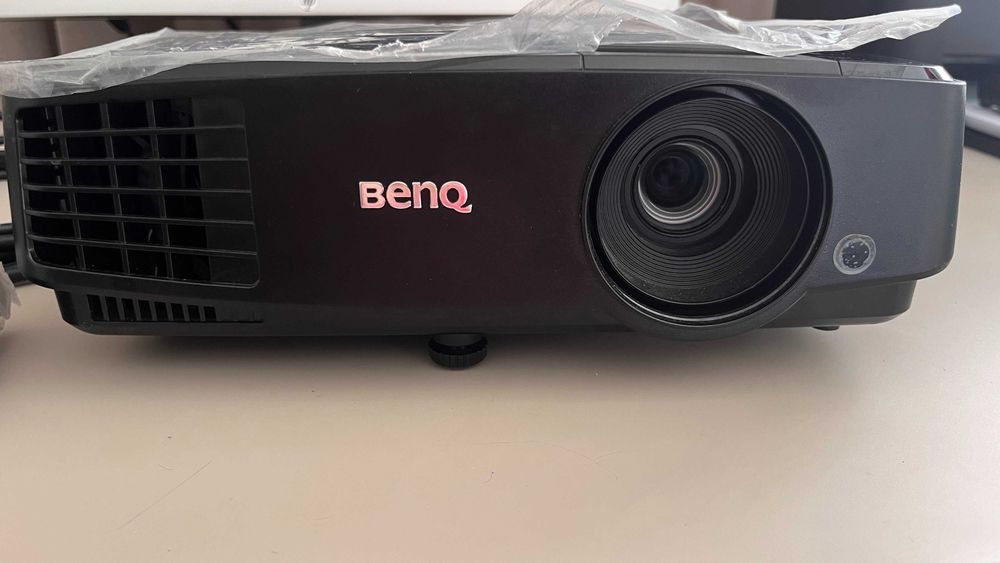 Projetor Benq como novo