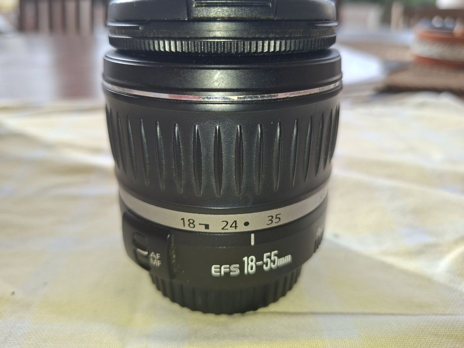 Canon objectivo EFS 18-55mm, 0.28m/0.9ft