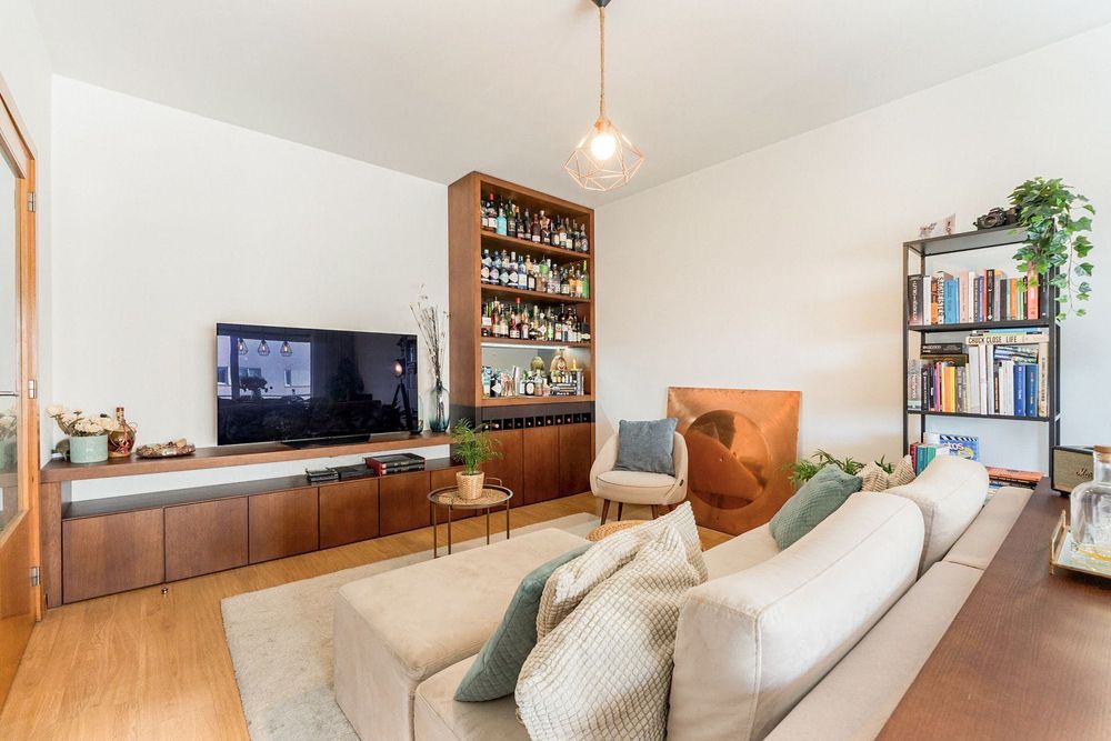 Móvel de tv + móvel bar