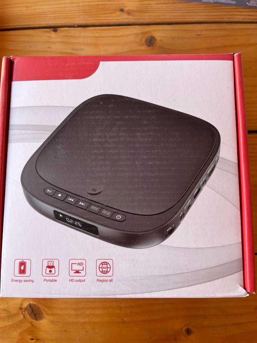 MP3-програвач Yoton YM03..Портативний міні DVD-плеєр.