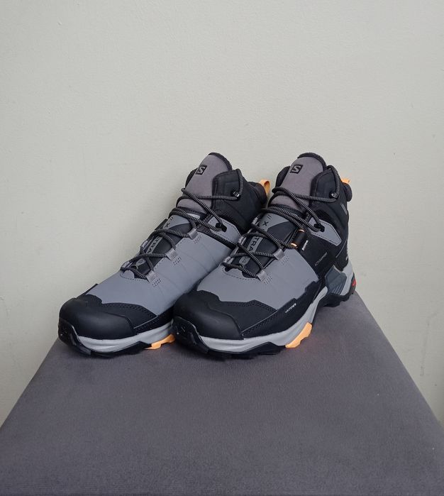 Salomon, rozmiar 44.