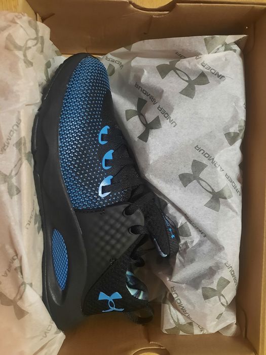 Nowe buty Under Armour rozm. 37,5 i 38