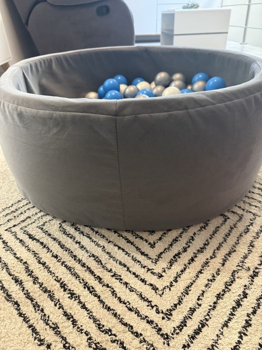 Basen z kulkami Misioo