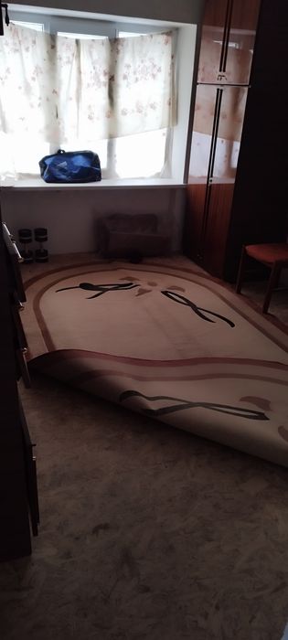 Продам квартиру  .