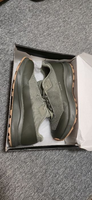 Buty sportowe. Nie mylić z Arc'teryx