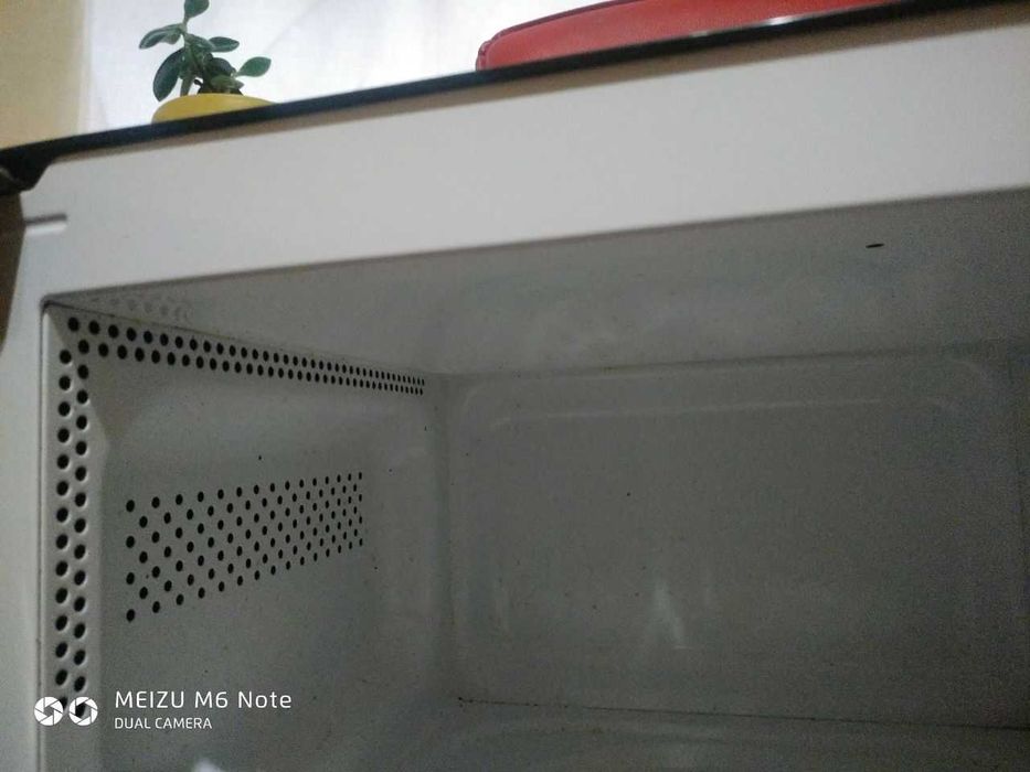 Микровалновка Whirpool