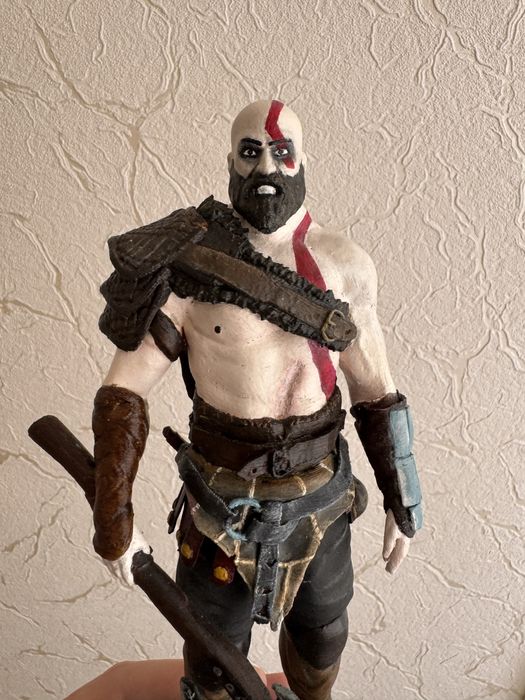 Продам фігурку Кратос