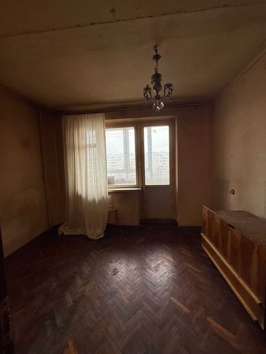 Продаж 3-кімнатної квартири на Сихові просп. Червоної Калини (Шувар)