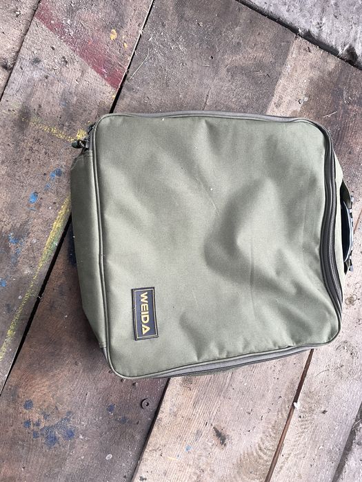 Продам риболовну сумку weida