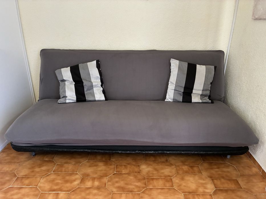Sofa cama belga com duas capas