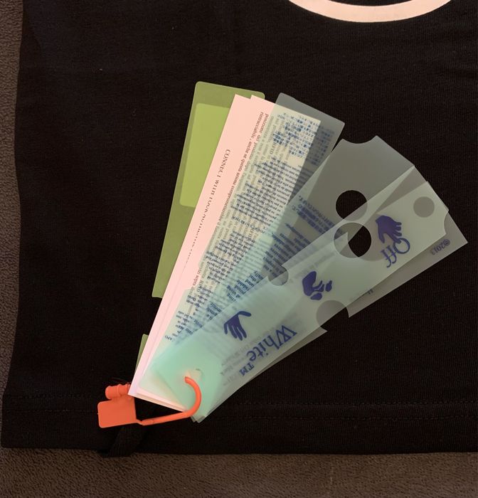 T-shirt preta OFF-WHITE