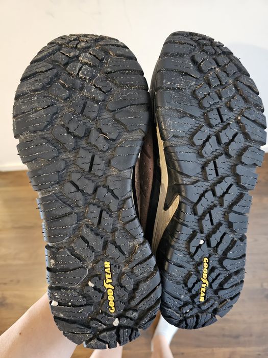 Buty Skechers Air-Cooled ArchFit Goodyear 44