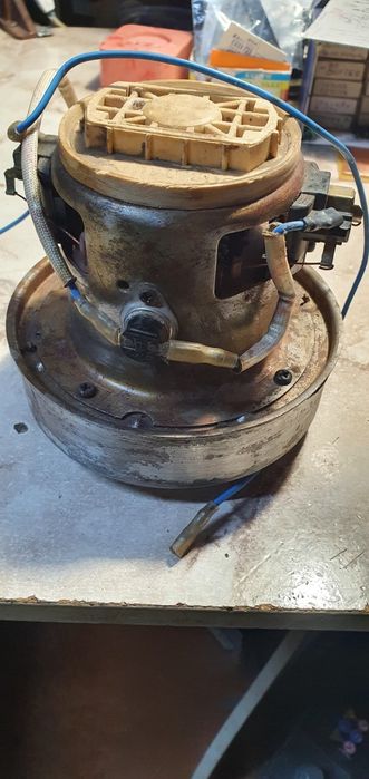 Продам двигатель для пылесоса Elenberg.