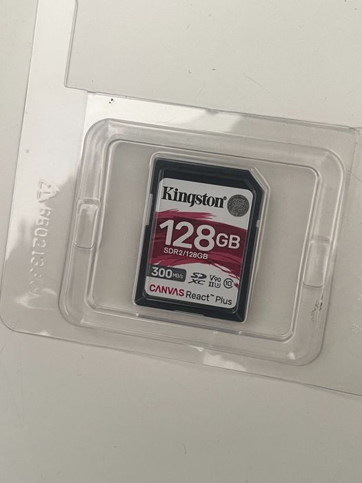 Cartão de Memória V90 300mb/s Kigston
