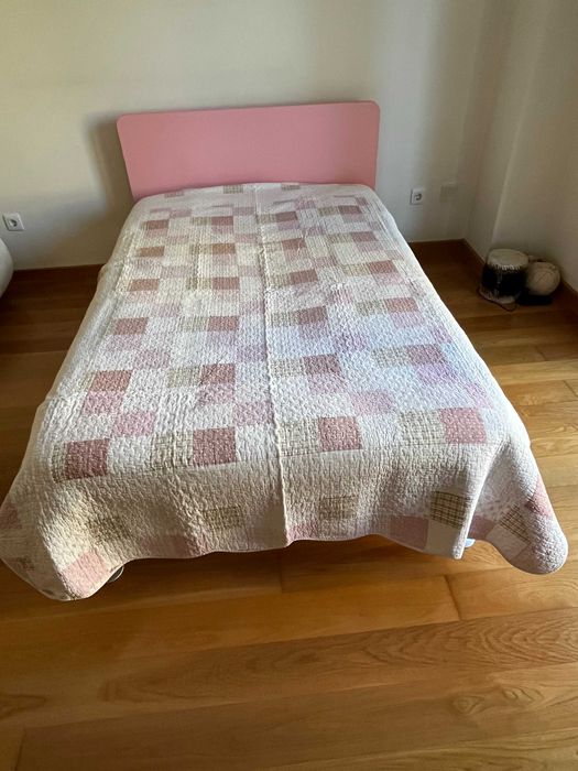 Mobilia italiana para quarto de rapariga (Interforma)