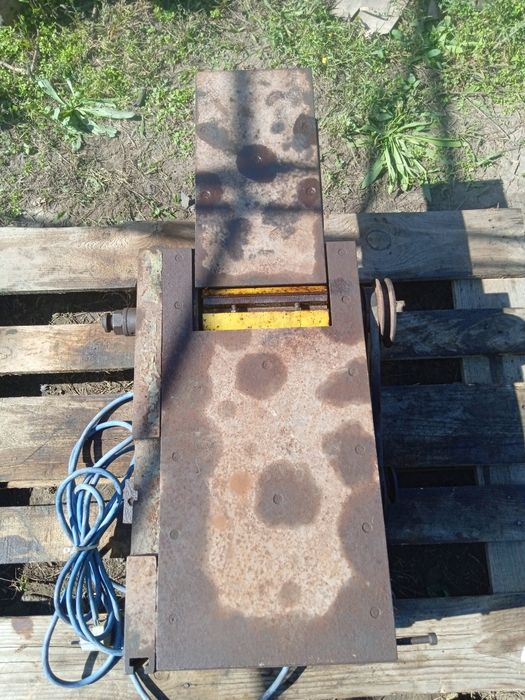 Деревообрабатывающий станок