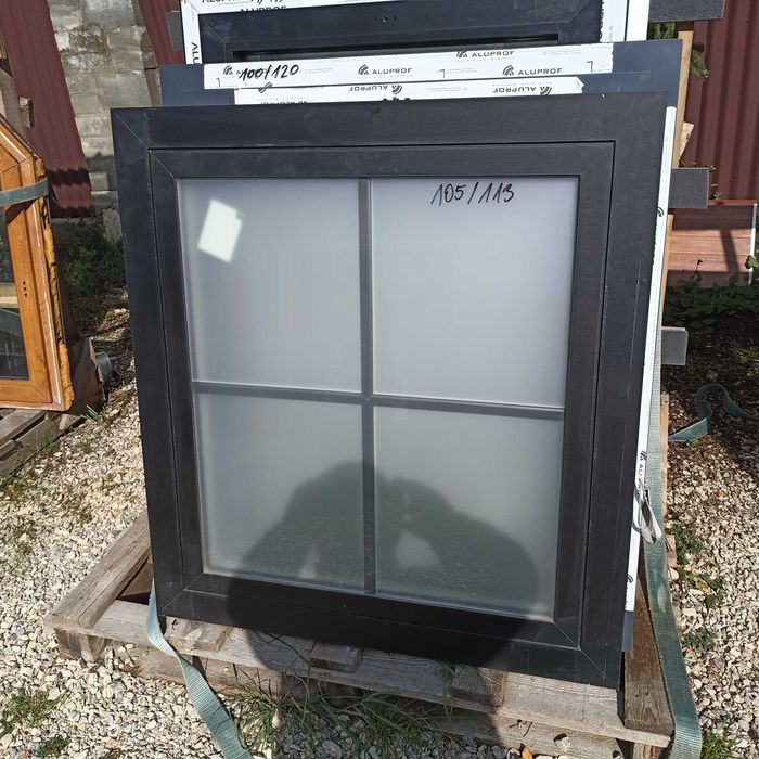 OKNO aluminiowe 105/113 czarne