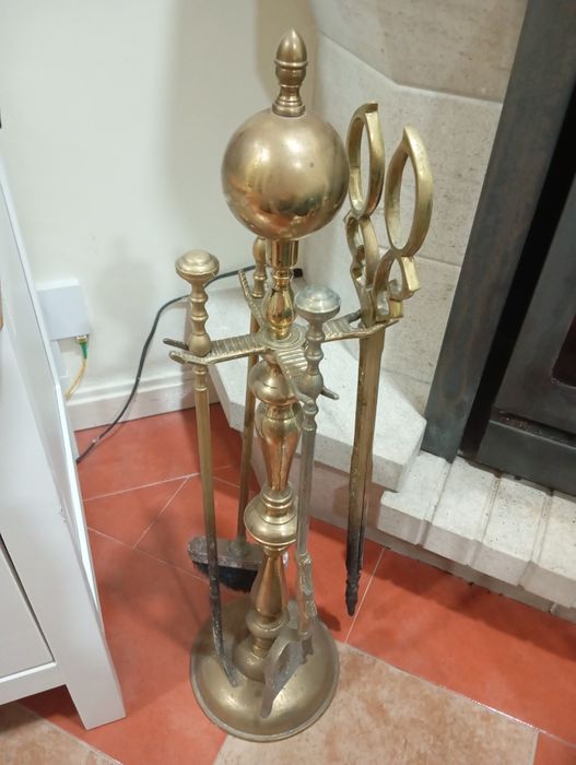 Conjunto de lareira (dourado)