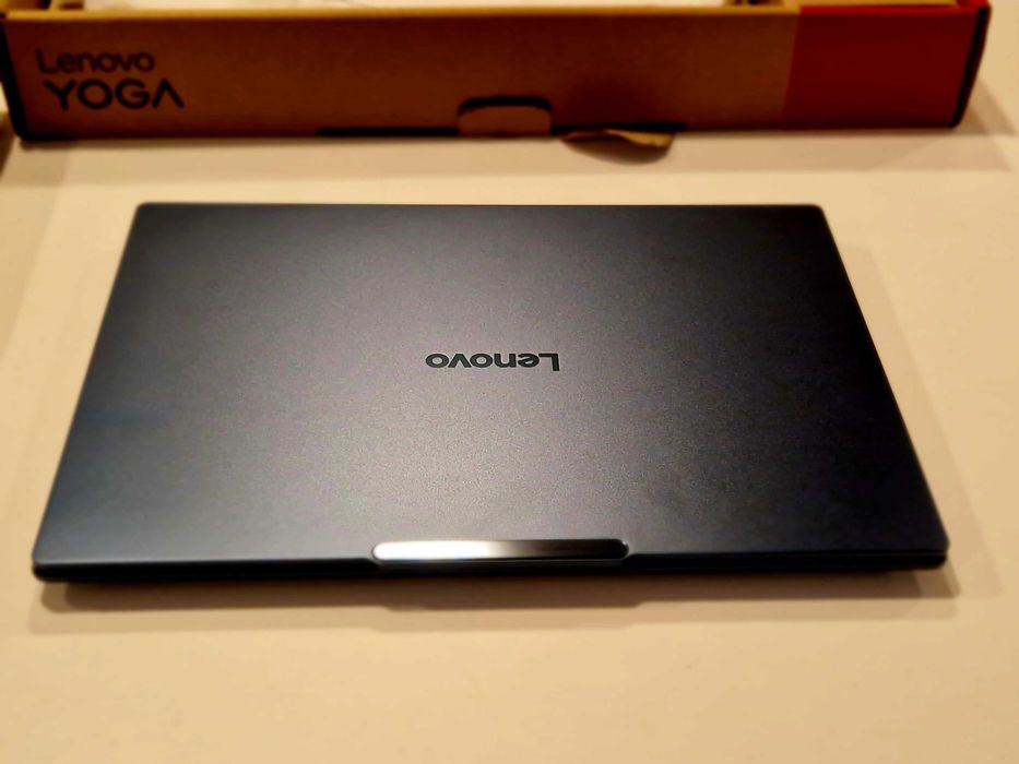 LENOVO Yoga Pro 9i Gen 10 Aura Edition 2025