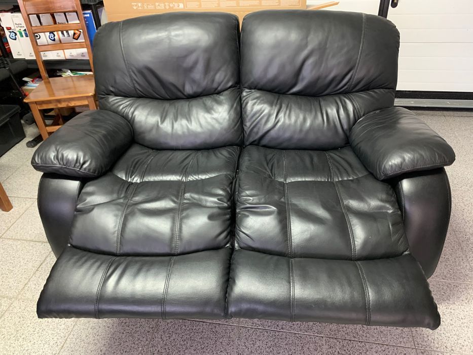 Conjunto de sofás em pele pretos