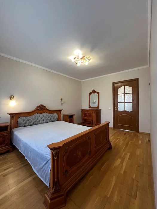 Продам квартиру жилмассив Перемога 5 проспект Героев Кодак Яхт клуб