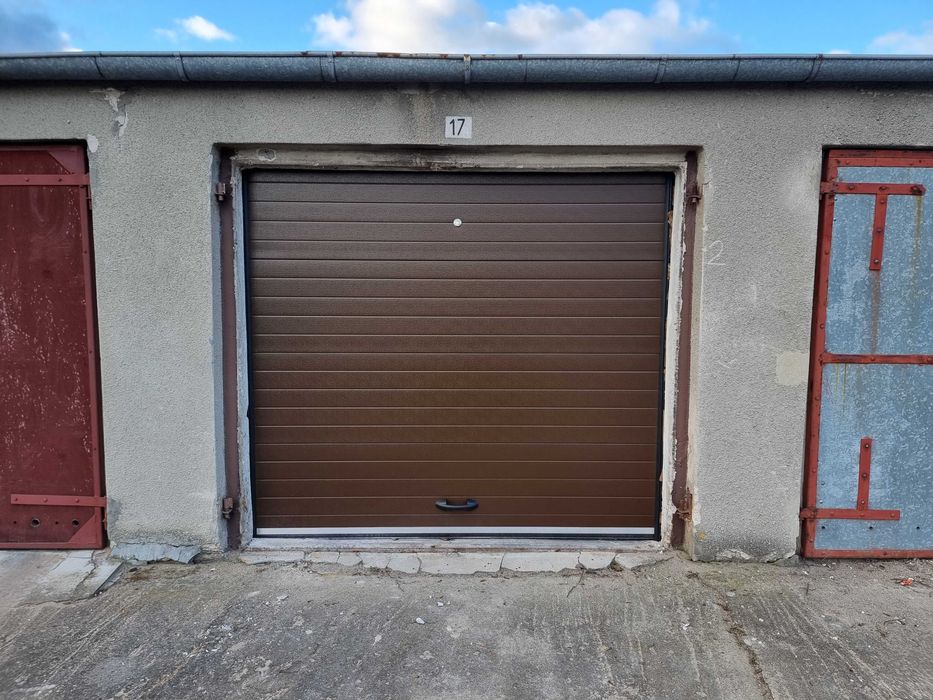 Garaż murowany, Błonie, Potockiego