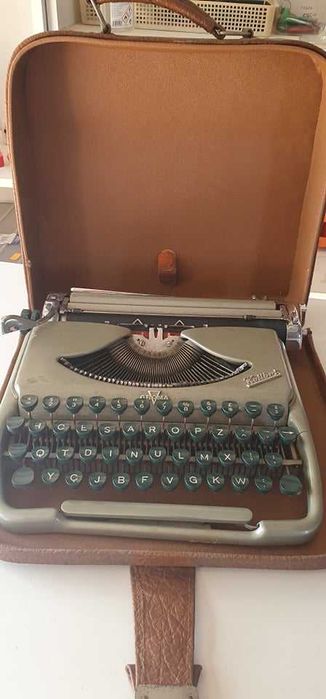 Máquina de Escrever Groma Kollibri