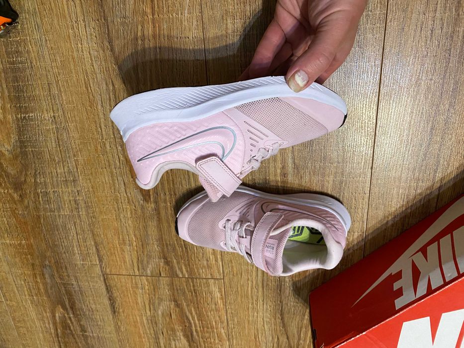 Кросівки дитячі кроссовки детские на девочку Nike оригинал р.32