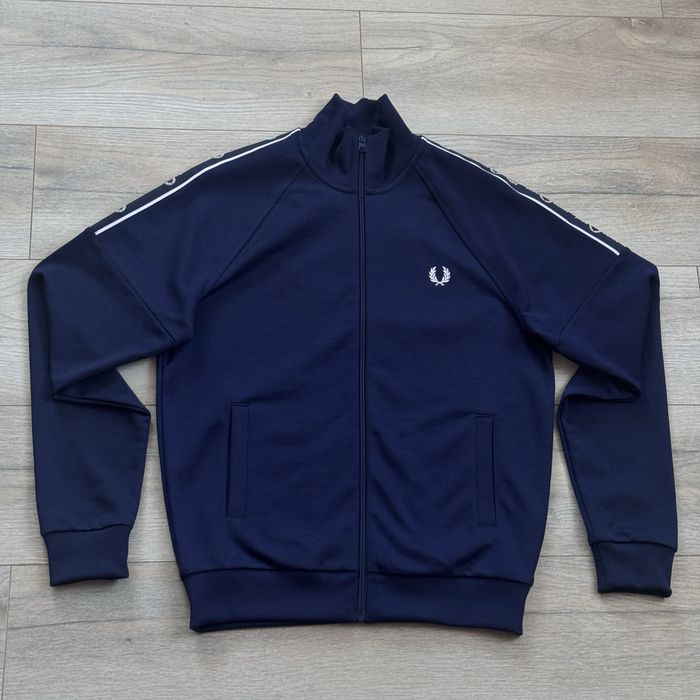 Олімпійка Fred Perry нові колекції прорезинені лампаси як нова