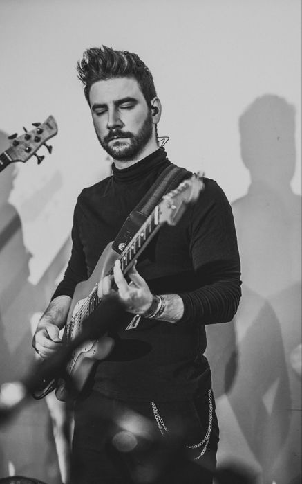 Lekcje, nauka gry na gitarze / ukulele (LEKCJA PRÓBNA GRATIS)