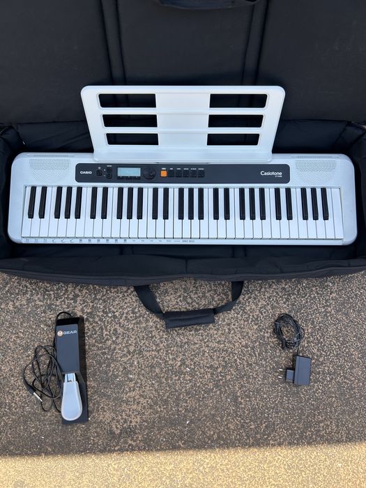 Teclado Casio - Casiotone CT-S200 WE