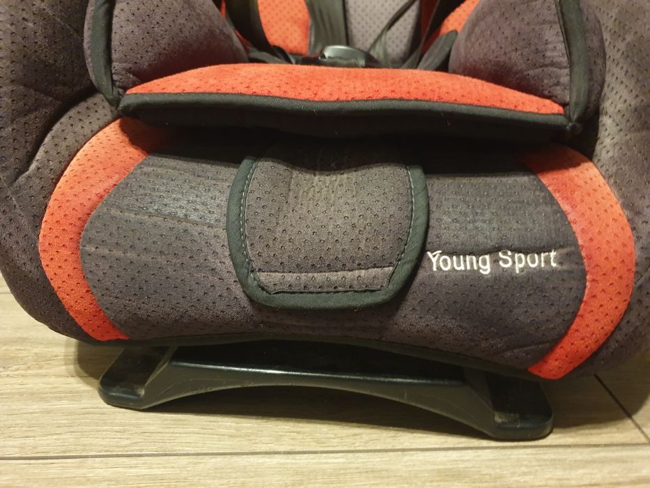 Fotelik samochodowy Recaro Young Sport