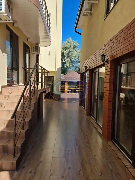 Люкс-готель у Затоці. 16 номерів + 4 котеджі — готовий бізнес!